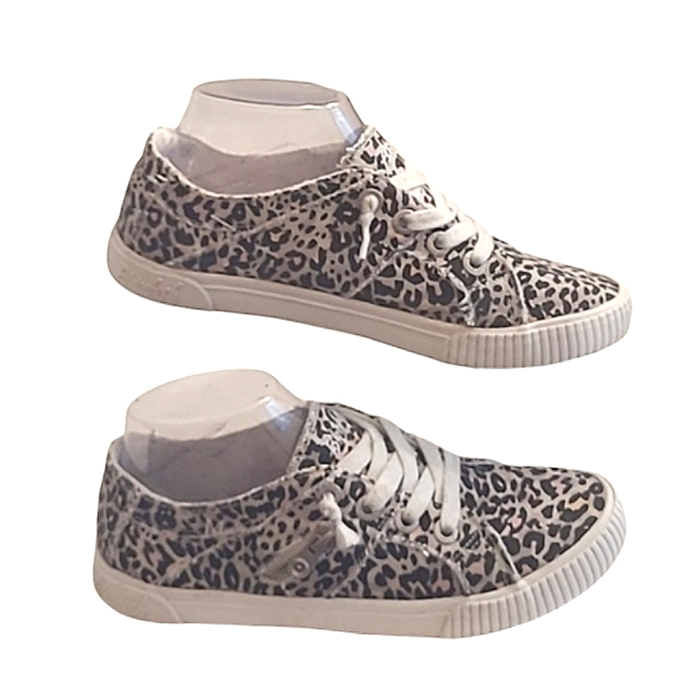 Blowfish Malibu Fruit Sneaker Slip On Canvas Pink Cat Print Faux Lace Up Low Top